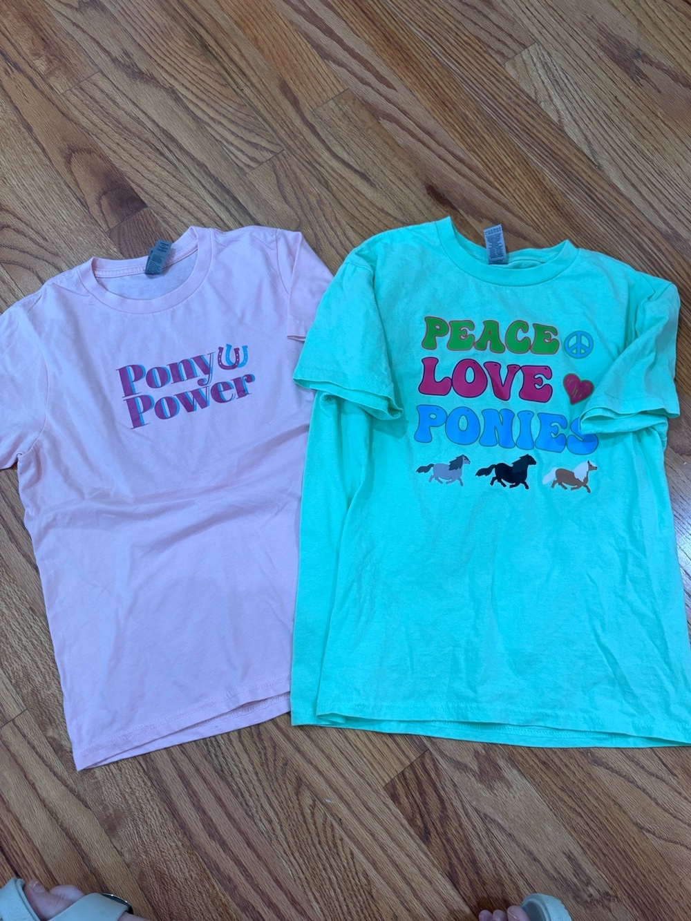 Bundle of 2 Girl’s Horse Lover Shirts Sz M 8
